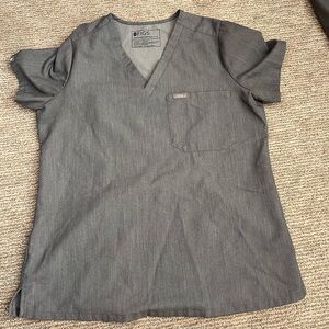 Small one pocket Figs scrub top in graphite